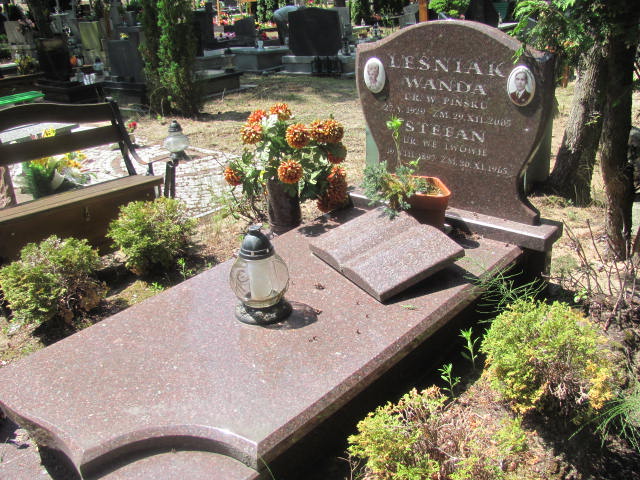 Grób Wanda Deoniza Leśniak